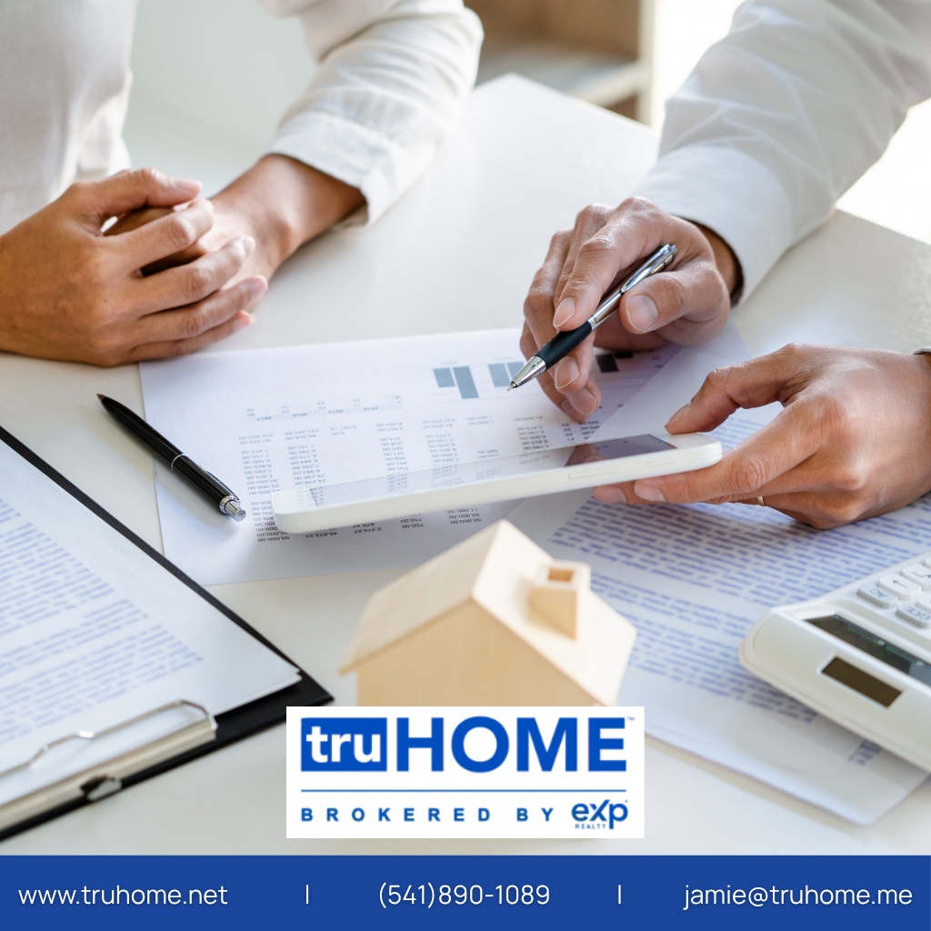 "Canโt I just buy or sell a home online by myself?"
Sure, you could. But a real estate transaction involves dozens of pages of legal disclosures, fine print, and complex negotiations.
When you partner with ๐๐ฟ๐๐๐ข๐ ๐, you aren't just getting someone to open doors or plant a sign in your yard. You are getting an expert negotiator who knows how to:
โ๏ธ Handle multiple-offer situations
โ๏ธ Navigate tricky inspection repairs without killing the deal
โ๏ธ Protect your earnest money and legal interests
We deal with the stress so you can focus on the excitement of your next chapter. Let's chat!