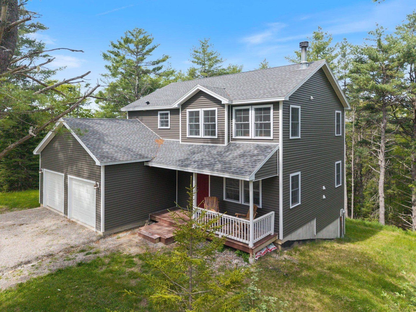 Dreaming of Maine riverfront living? 🏡✨ Discover 21 River Point Rd, Wiscasset – a modern single-family home built in 2020! With 3 bedrooms, 6 bathrooms, and over 2,450 sq ft of light-filled space, this is the perfect blend of comfort and style. Spacious, updated, and move-in ready!
Priced at $450,000, this home offers the tranquility you crave with the modern touches you love.
Ready for your next chapter? Schedule your tour today!
For more information, contact:
Dan Fahey
207-632-6265
Dan@elevatemaine.com
-or-
Jules Radjavtich
207-450-5631
Jules@elevatemaine.com
See more: https://www.elevatemaine.com/d8r5j70r
#WiscassetHomes #MaineRealEstate #RiverfrontLiving #HouseHunting #DreamHome