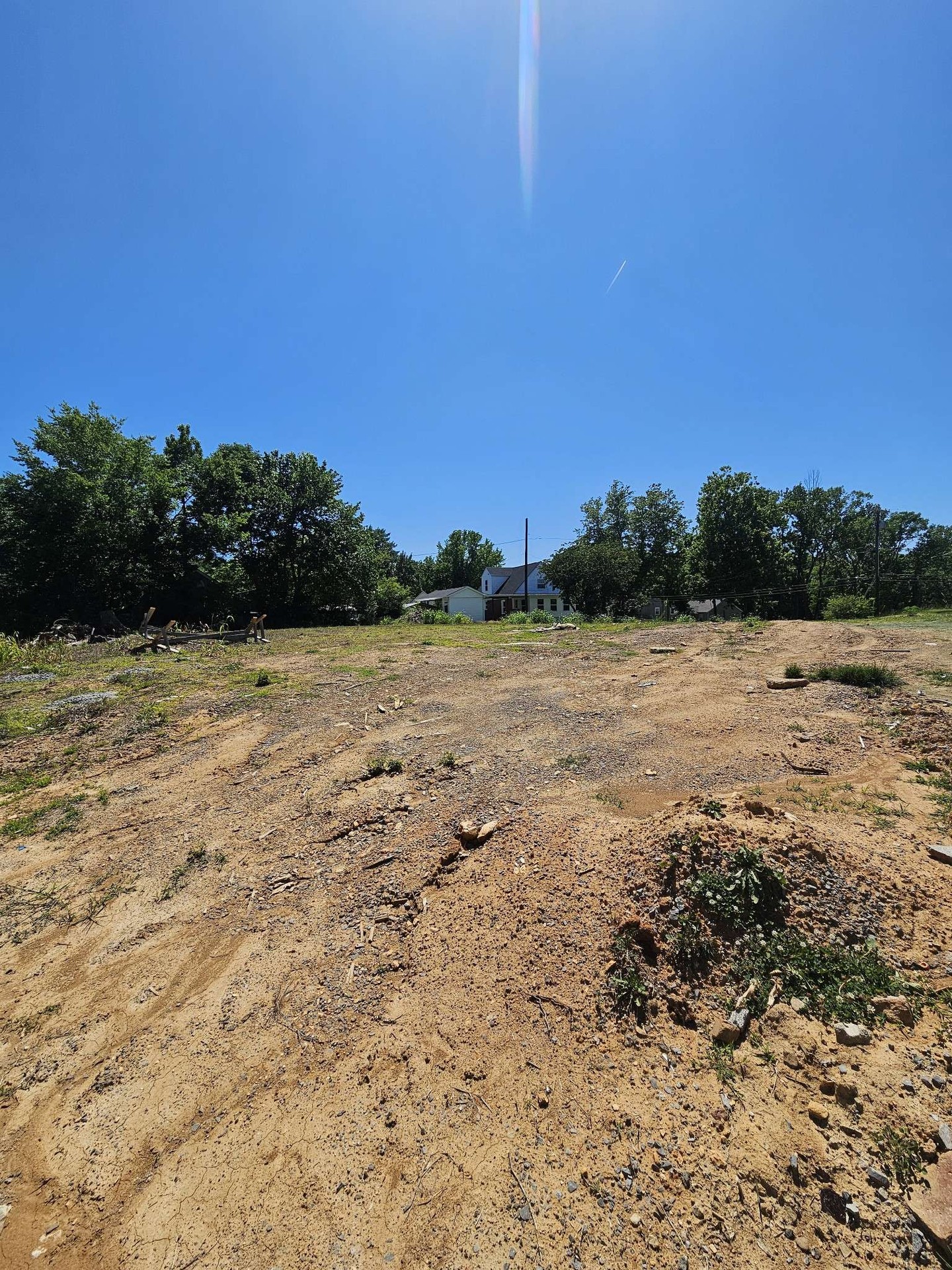 💰📉 Price Improvement Alert! 🏡
This beautiful home for sale just became even more appealing with a new lower price! 🔑💸
Whether you're relocating, searching for your first home, or looking for a move-in ready property in a quiet neighborhood, this is your chance. Contact us for more details today!
📍 Address: 99 Charlotte Rd, Clarksville, TN 37040
🛏️ Bedrooms: -1
🛁 Bathrooms: -1.0
💵 New Price: $59,000
📲 View full listing & photos: https://www.clarksvillehomeowner.com/d8r5isq5
🌐 Browse more Clarksville homes for sale at clarksvillehomeowner.com or call 📞 931-444-3304 — Your local real estate experts are ready to help!
#ClarksvilleTN #ClarksvilleHomesForSale #FortCampbell #MilitaryRelocation #PCSClarksville #RealEstateClarksville #HomeForSale #PriceDrop #MoveInReady #NewListing #ClarksvilleRealEstateAgent #clarksvillehomeowner #TNRealEstate #VAHomeLoan #RealtorClarksville