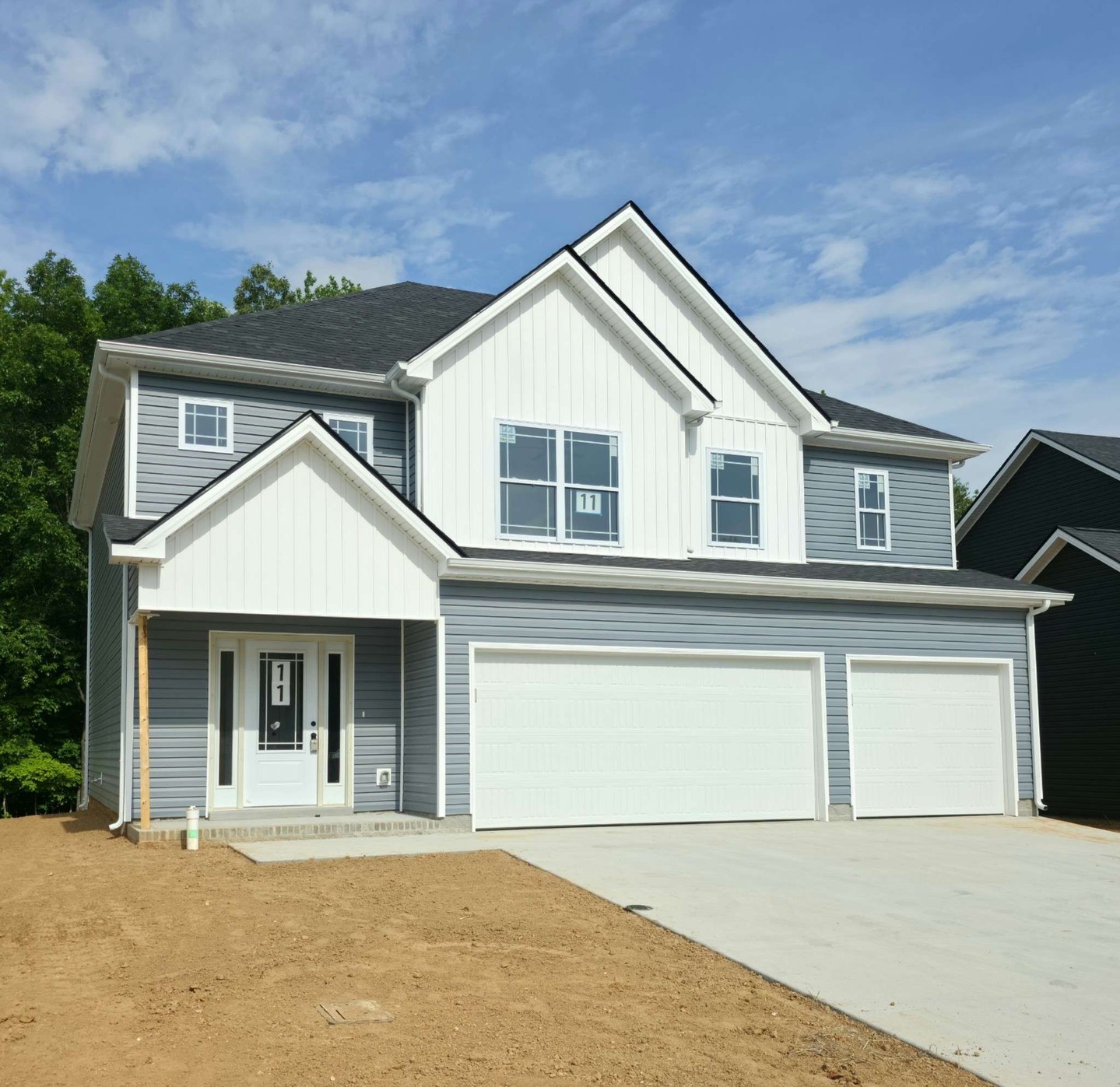 📰Exciting news everyone! 🏡🔜 This home is Coming Soon ⌛
We are just putting the finishing touches on this gem 💎 !
✨Contact our team to get the insider details✨📰
✨ Want early bird information or a private tour? Contact us today!
📞 Call 931-444-3304 or message us on our website 🖥️clarksvillehomeowner.com 💬 We're here to help!
1121 Black Rock Rd, Clarksville, TN 37040
https://www.clarksvillehomeowner.com/d8r4po0d
#ClarksvilleTN #FortCampbell #ClarksvilleHomesForSale #ComingSoonListing #PCSClarksville #MilitaryRelocationSpecialist #RealEstateClarksville #HomeForSaleClarksville #RealtorClarksville #ClarksvilleRealEstate #clarksvillehomeowner #TennesseeRealEstate #DreamHome #NewListing #MilitaryMove #ComingSoonHome #MovingToClarksville